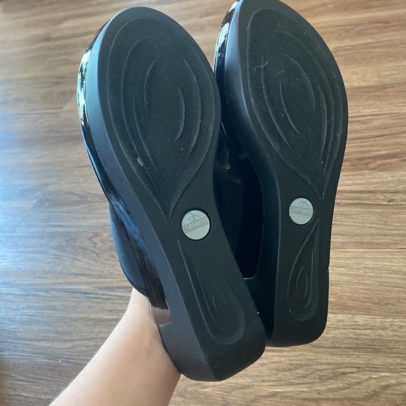 Kenneth Cole REACTION Women's Pepea Life Sporty Thong Platform Sandal Wedge 11M - Picture 6 of 7